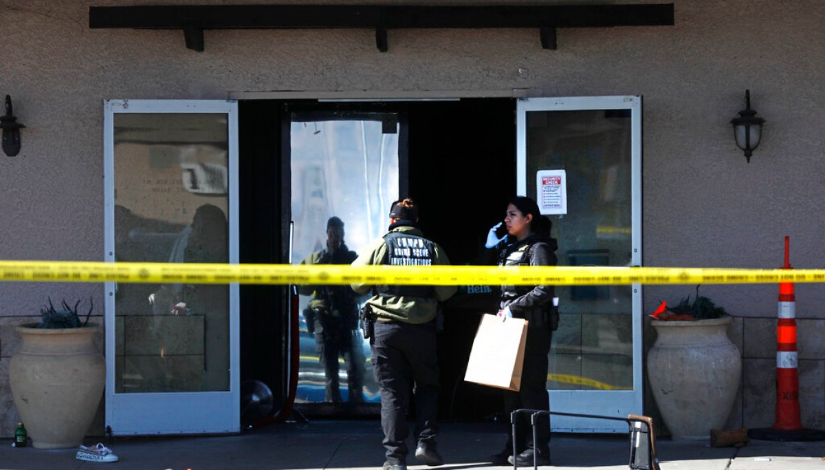 Las Vegas shooting leaves one dead and 14 injured