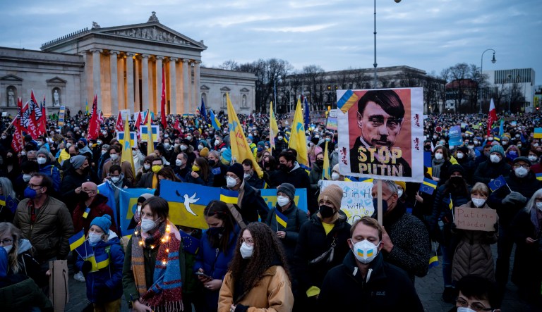 Virginia substitute teacher suspended for defending Russian invasion of Ukraine