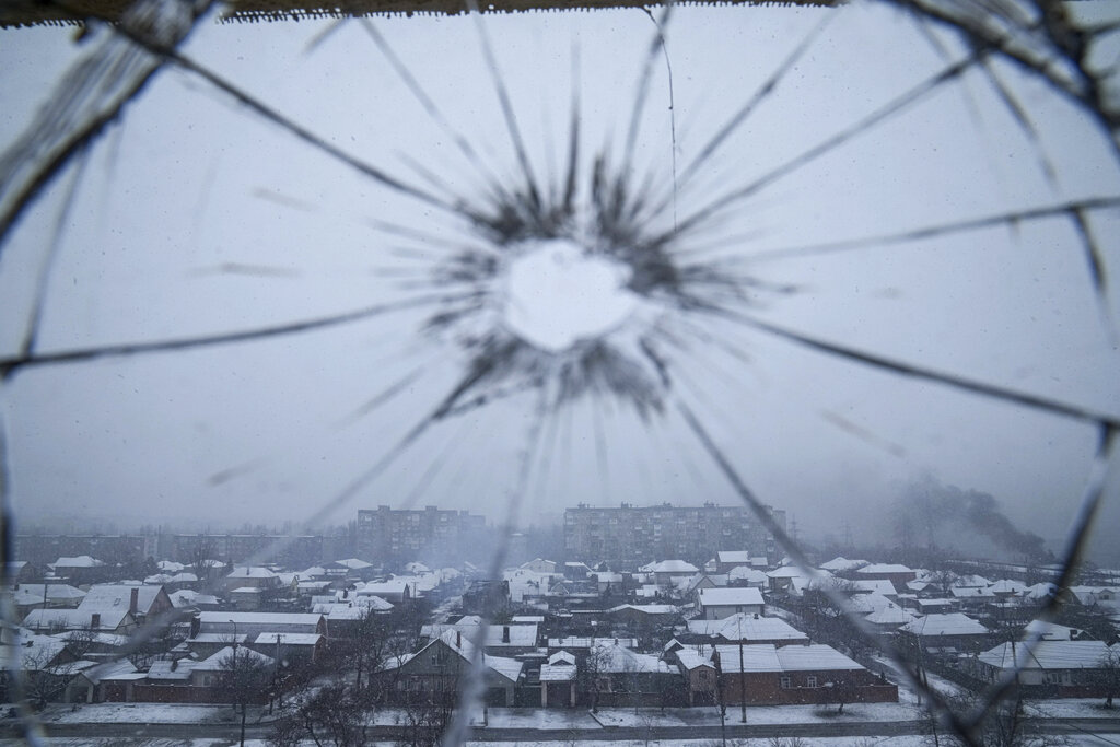 Evacuations stop in southern Ukrainian city due to alleged violation of ceasefire