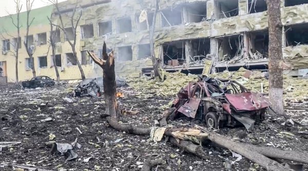 Ukraine says it retook suburb near Kyiv previously taken over by Russian troops