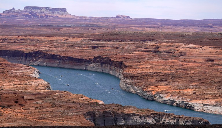 Colorado leaders aim to regulate turf amid water woes