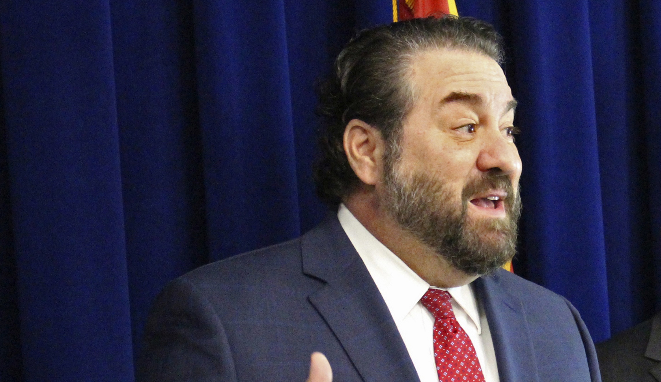 Trump endorses strange Arizona man over MAGA star