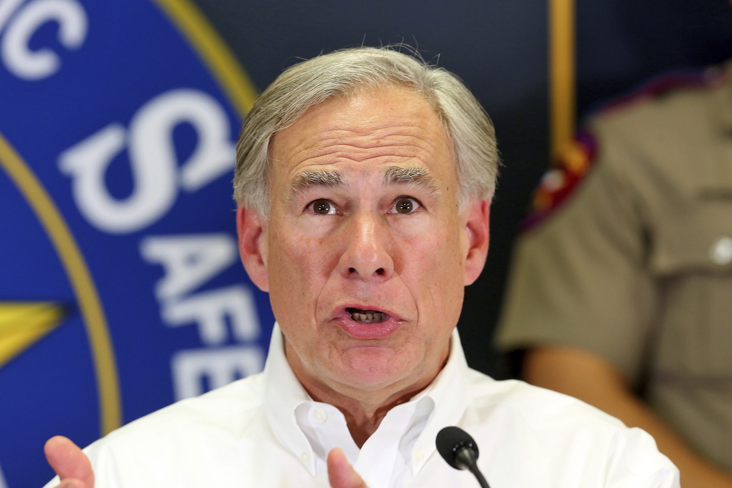WATCH: Greg Abbott sends sixth bus of migrants to DC