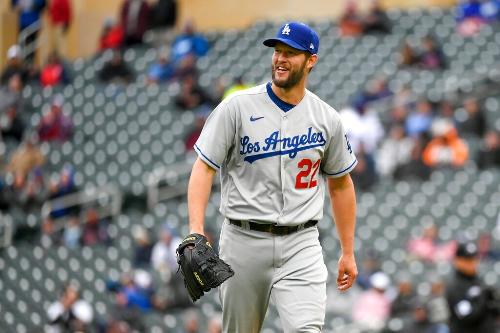 Dodgers pitcher Clayton Kershaw pulled from perfect game in eighth inning