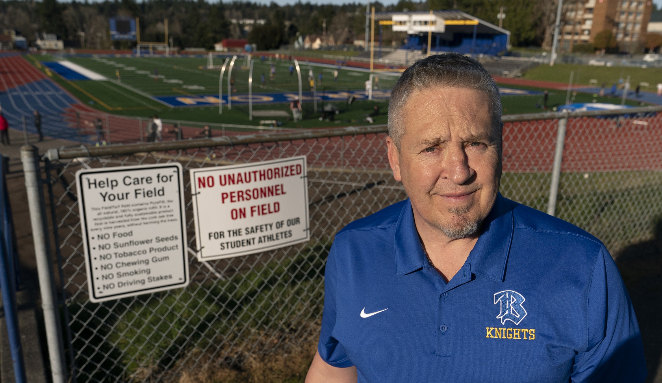 Priest plays a deceitful game in condemning a coach’s public prayer