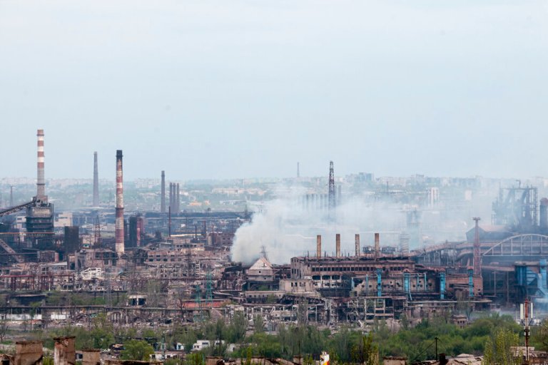 Ukraine attempts ‘next stage’ of evacuations as assault on steel plant continues