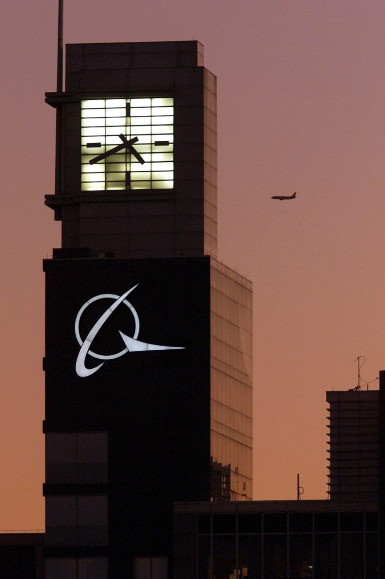 Boeing to move headquarters to Virginia after appeals from Glenn Youngkin