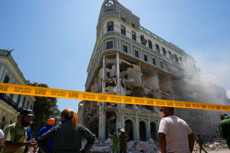 At least eight dead after explosion in Cuba