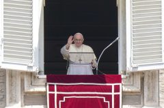 Pope Francis likens abortion to the hiring of a ‘hit man’