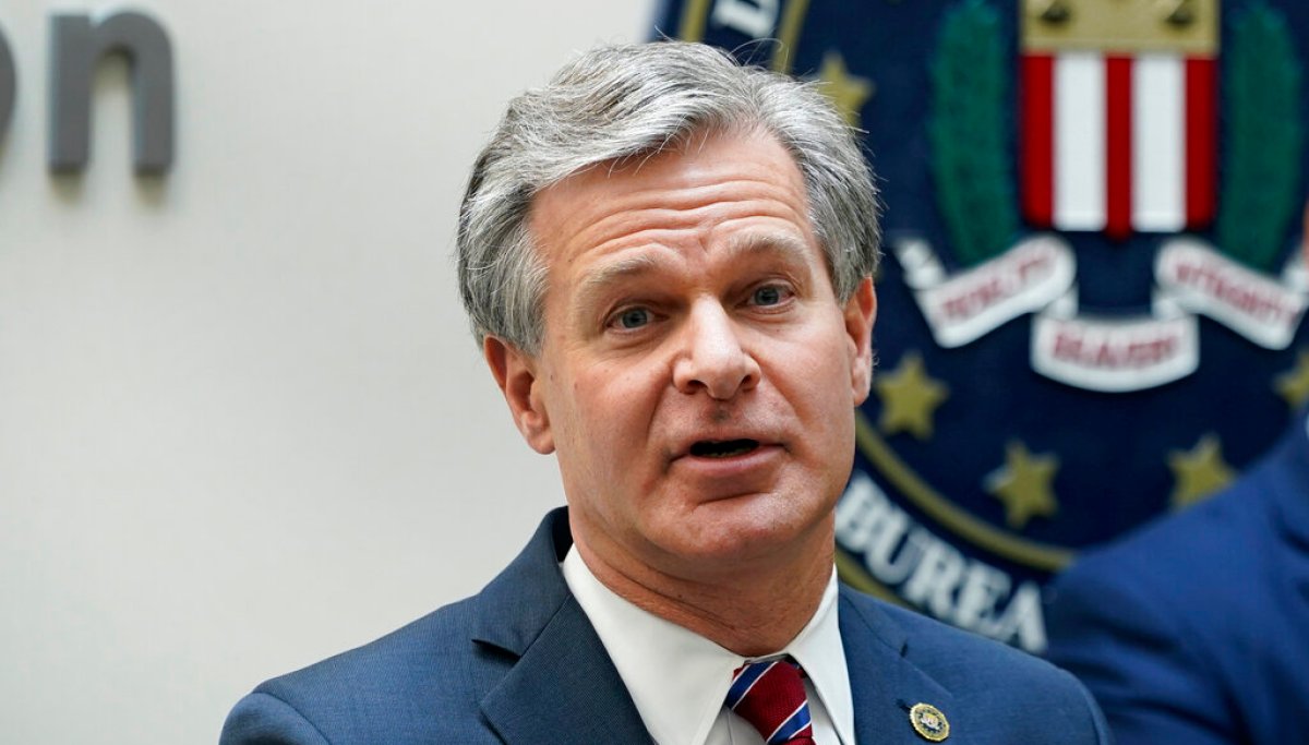 FBI director makes first public comments since raid on Trump's home