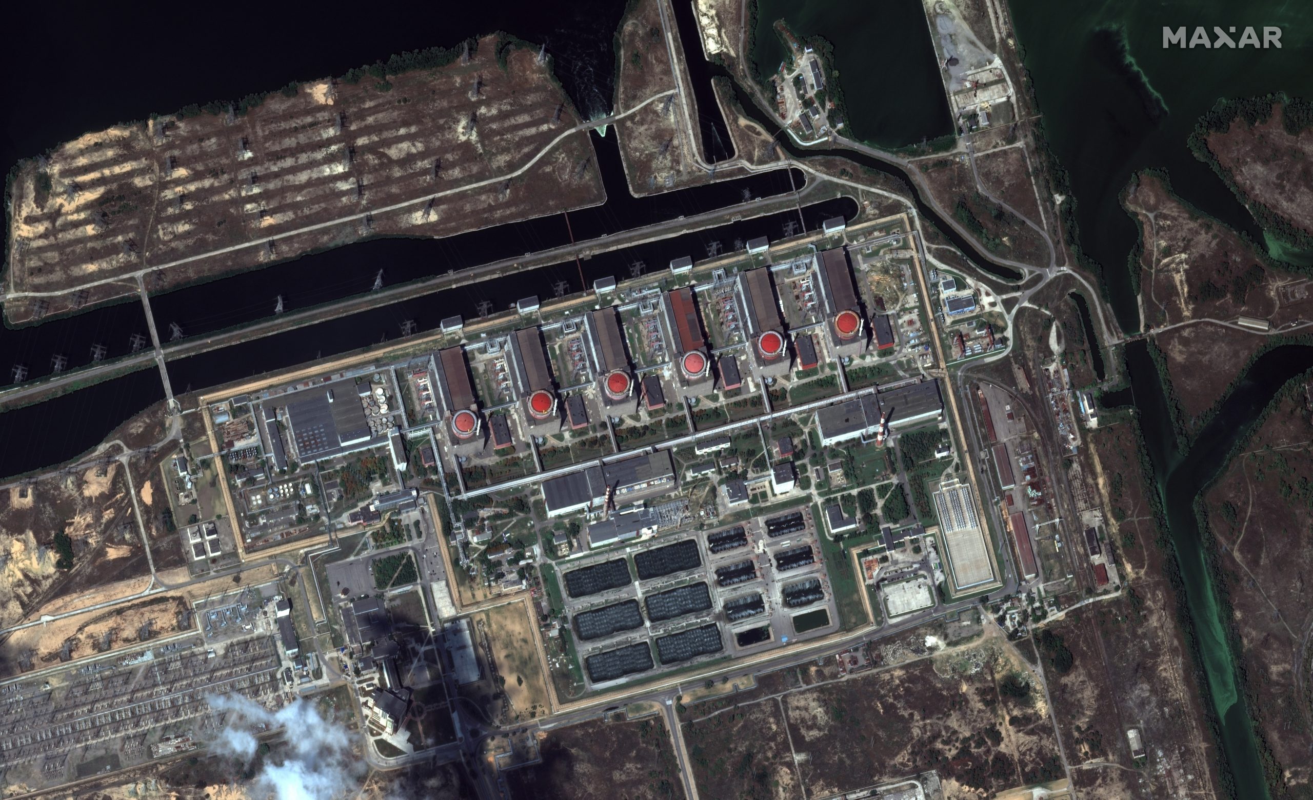 Ukrainian nuclear plant disconnected from grid, raising fears of disaster