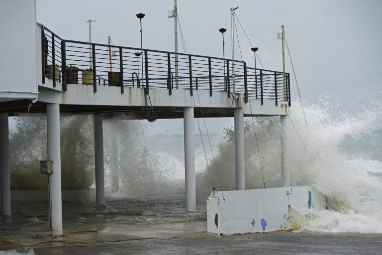 Hurricane Ian ‘near worst-case scenario’ as massive storm could hit Category 4