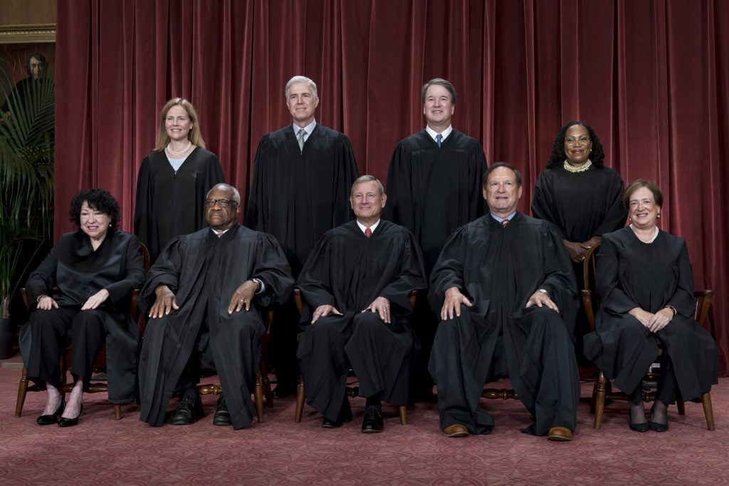 Judicial activists push Congress to pass ethics rules for judges’ spouses