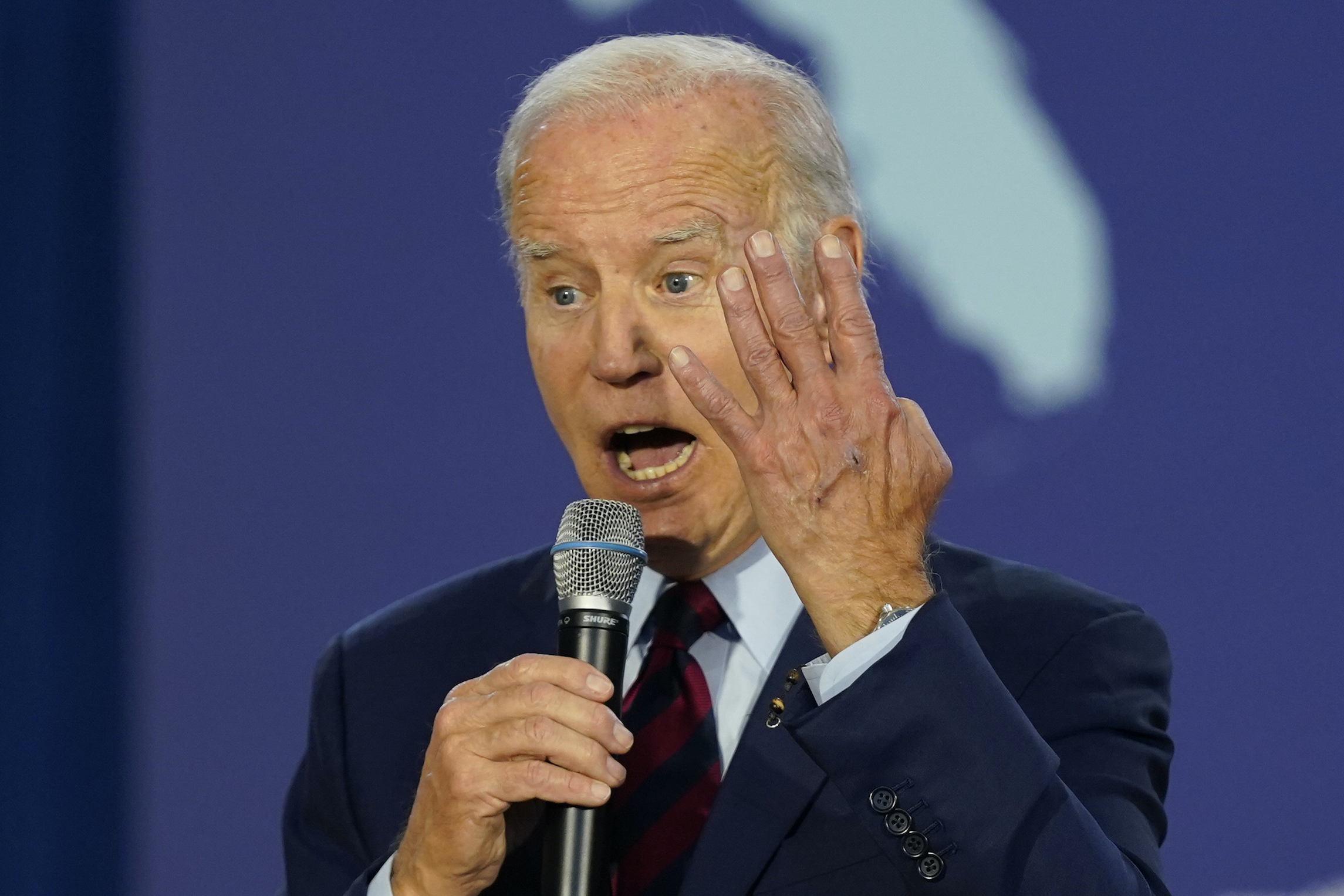 Biden calls DeSantis ‘Donald Trump incarnate’ at Florida reception for Crist