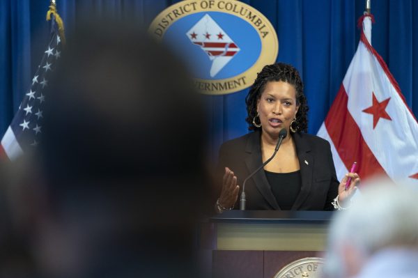 DC wants federal government to solve migrant crisis as it buckles under influx