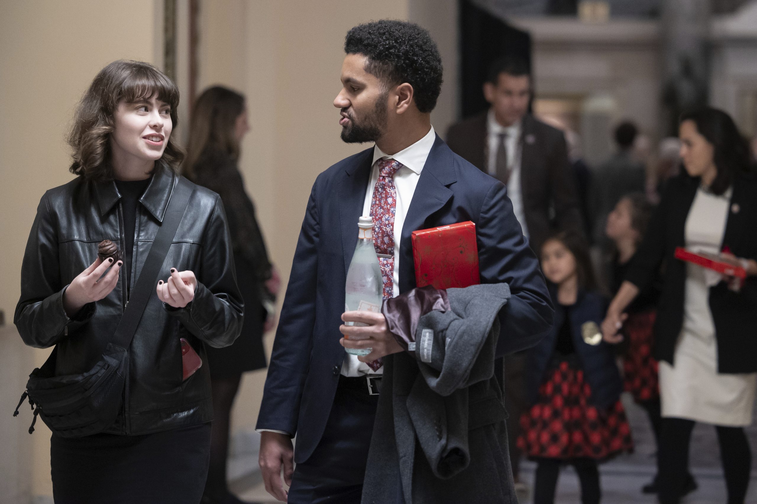 Turbulent speaker election delays swearing-in of new members of Congress