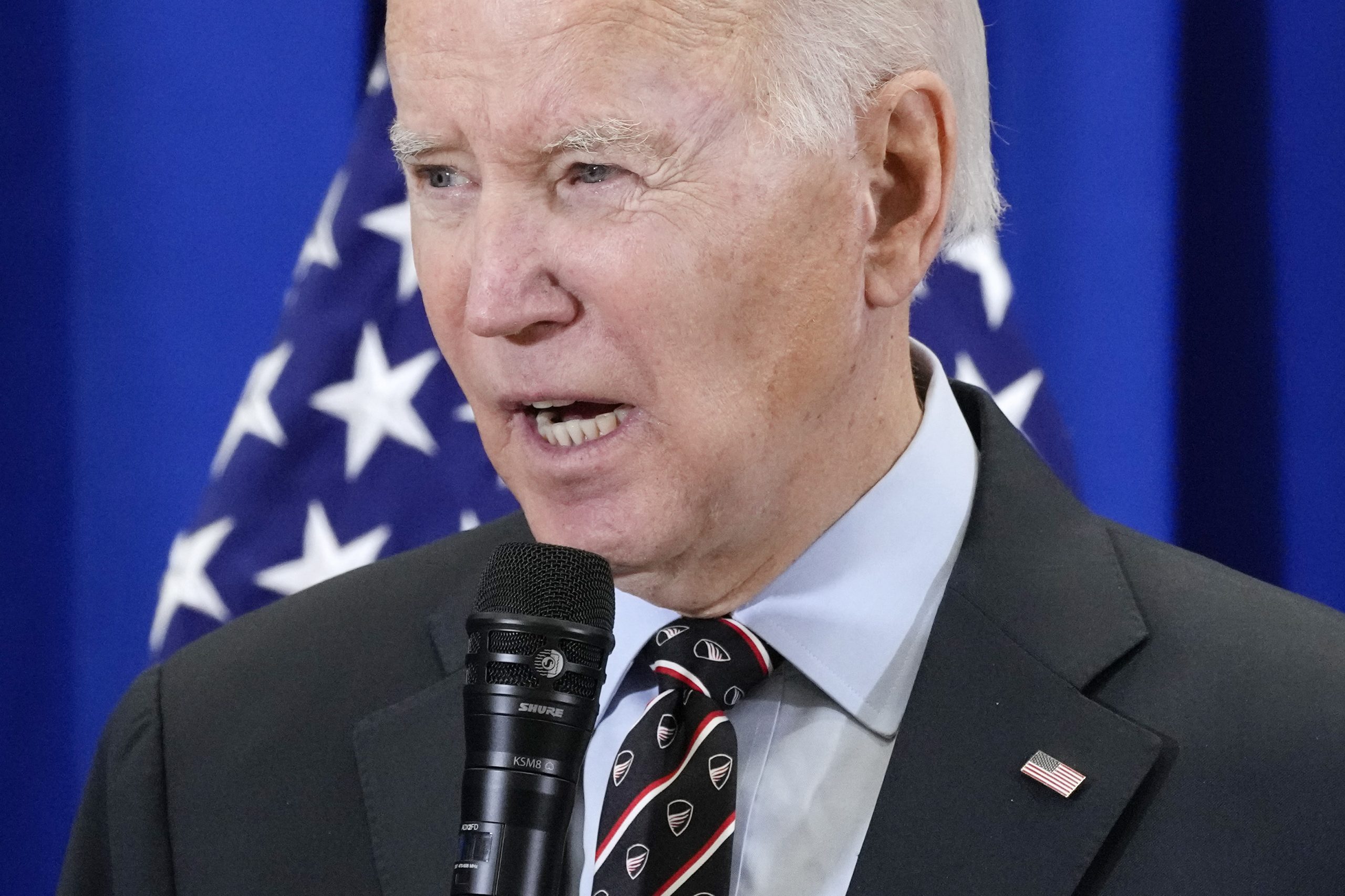 White House to House Republicans: On funding government, be more like Senate GOP