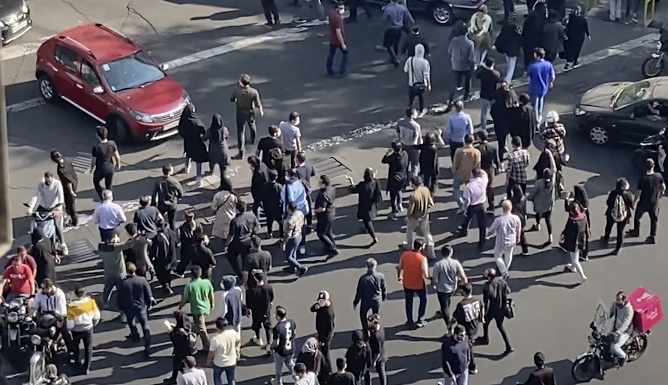 House passes resolution praising ‘bravery, courage, and resolve’ of Iranian protesters