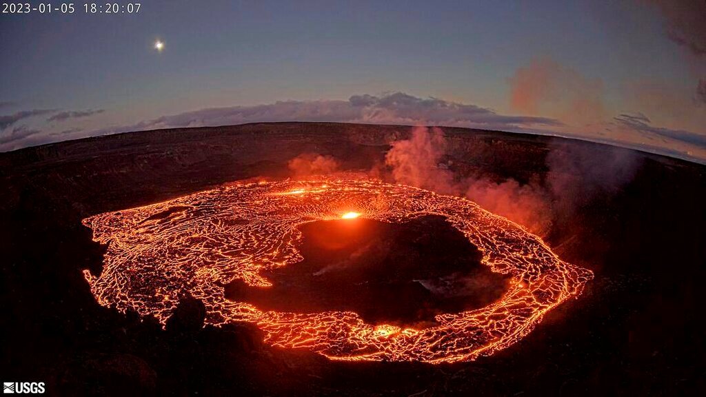 Scientists: Hawaii’s Kilauea not erupting, reversing warning