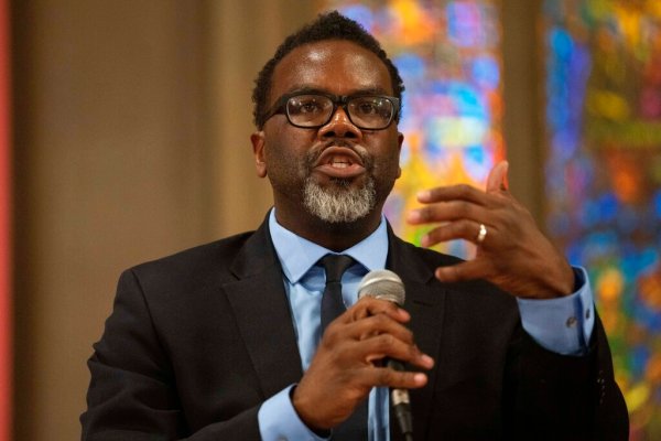 In Chicago, Brandon Johnson is running from his support of ‘defund the police’