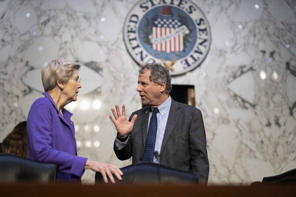SVB collapse: Top bank regulators to testify before Congress as lawmakers are split on who to blame