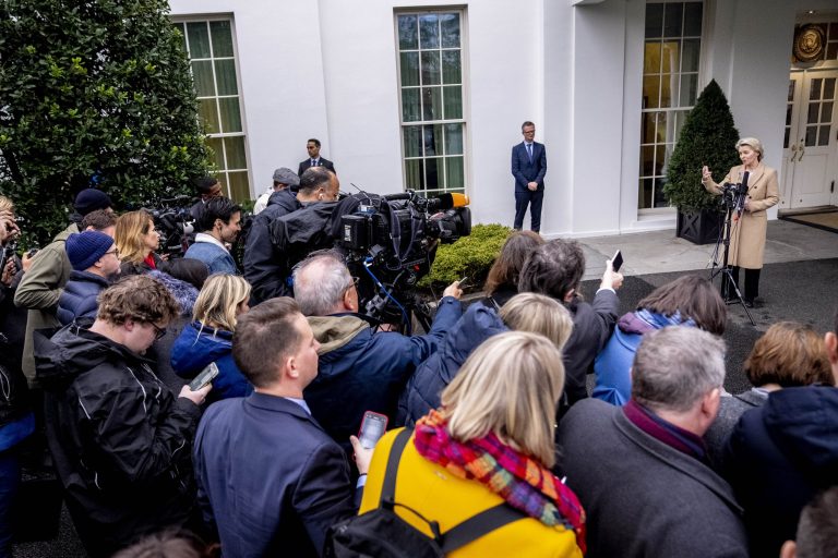 UK auto industry calls for subsidies to counter Democratic legislation