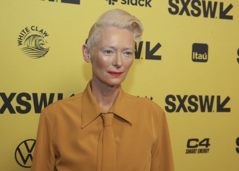 WATCH: Tilda Swinton ‘not wearing a mask’ on new film set despite COVID-19 protocols