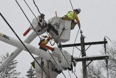 Blue-state residents pay 37% more for electricity than red states, study finds