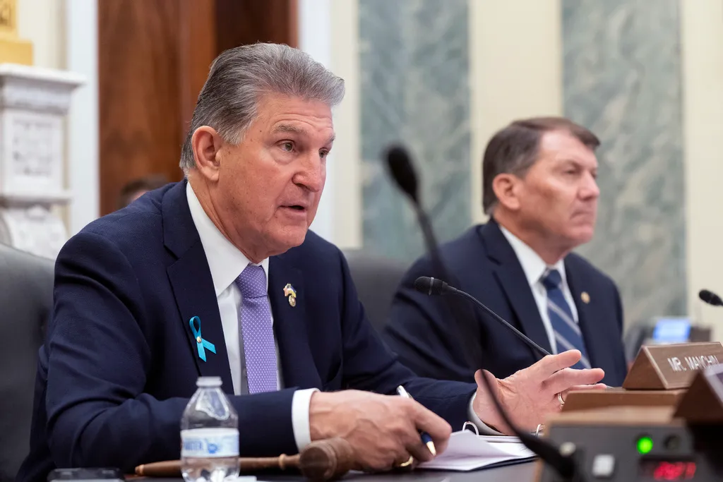 Manchin criticizes Biden for placing ‘ideological agenda’ over debt ceiling negotiations