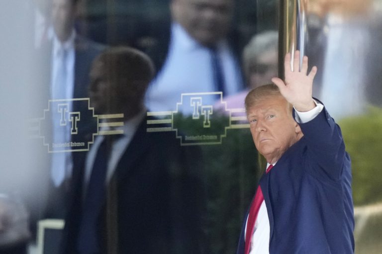 WATCH LIVE: Donald Trump arrives at New York courthouse for arraignment
