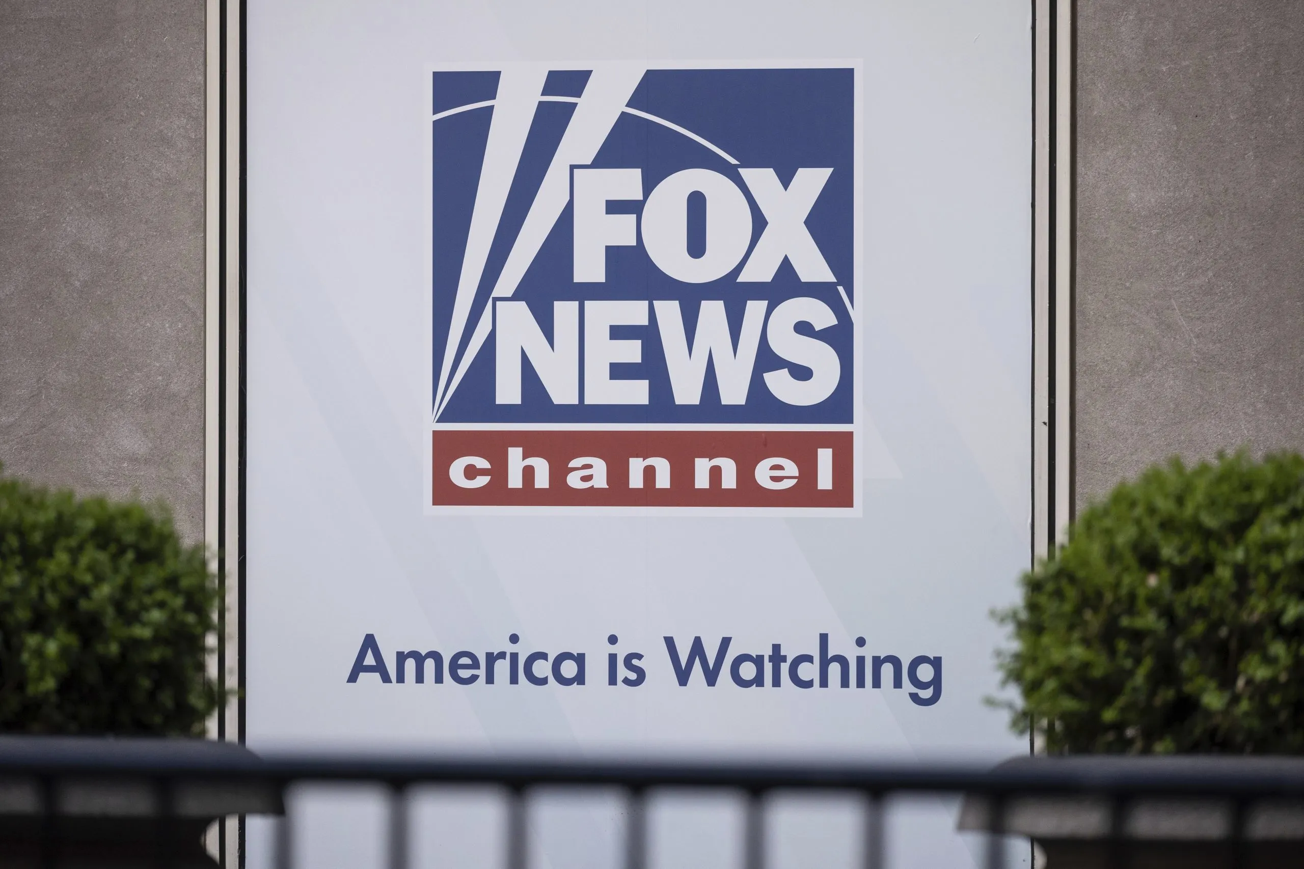 Are conservatives starting to sour on Fox News?