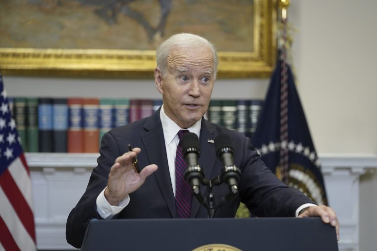 Biden’s economic policy advances toward the cliff edge