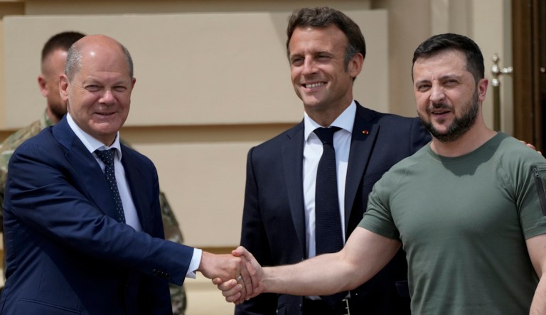 Ukraine’s Zelenskyy arrives in Berlin to meet German leaders, discuss arms deliveries
