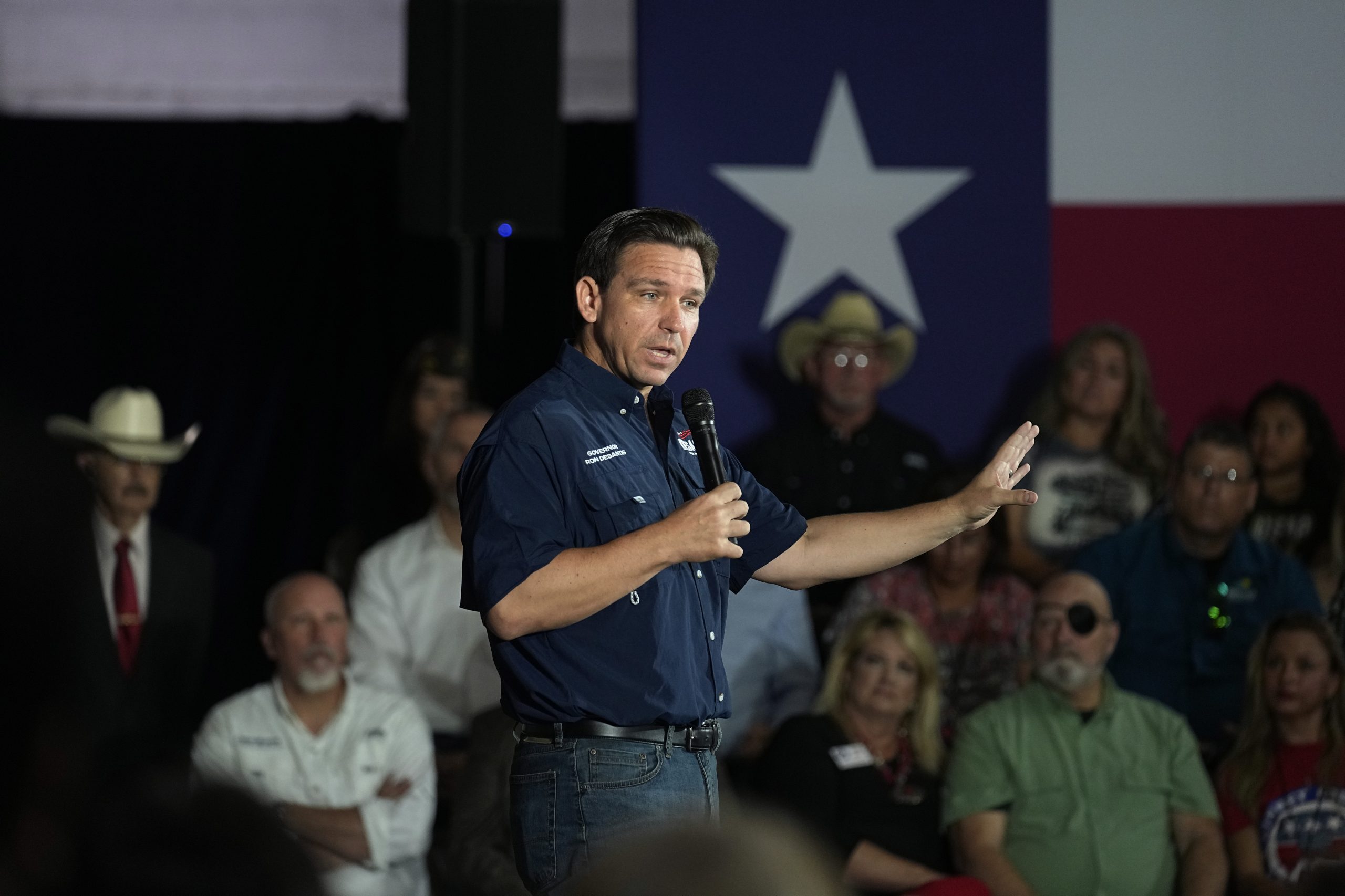 DeSantis fights ‘rookie’ label in campaign swing through New Hampshire