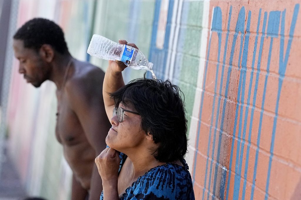 US reaches record-breaking temperatures as heat waves spread on three continents