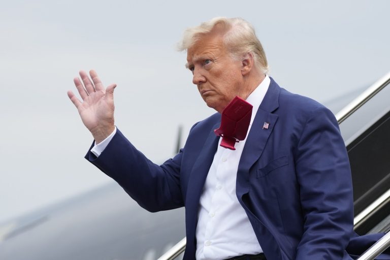 Jan. 6 advocacy group adds Trump to political prisoner database after new indictment
