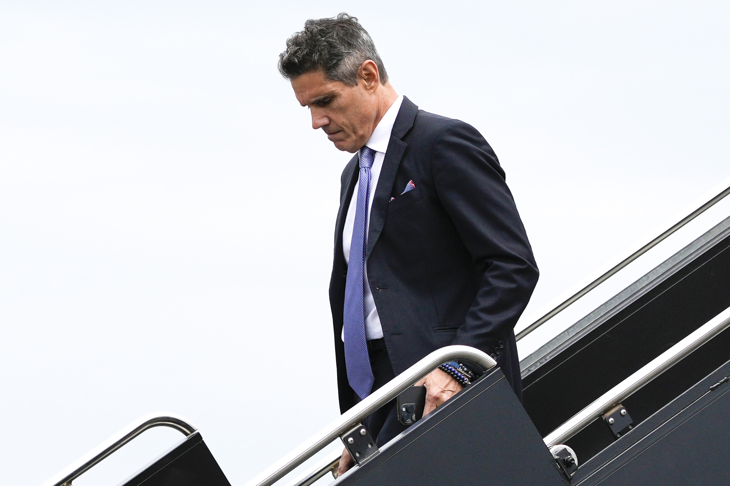 Trump lawyer John Lauro says Pence will be ‘one of our best witnesses at trial’