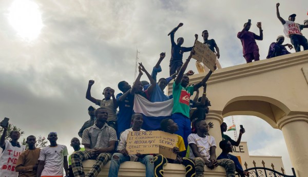 West African delegation meets with ousted Nigerien president and coup leader