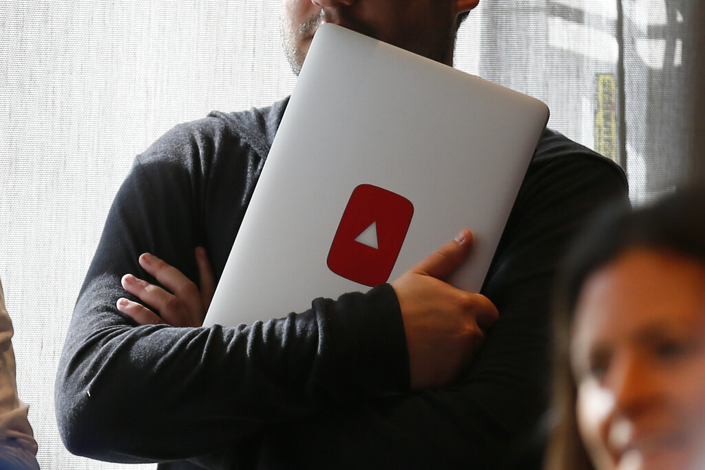 YouTube ‘dislike’ button rarely shifts recommendations, study finds