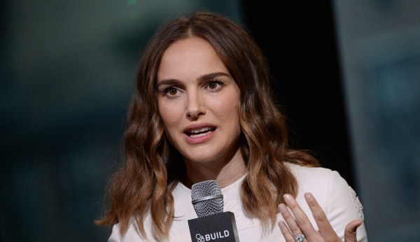Natalie Portman demonstrates how a proper feminist statement is done
