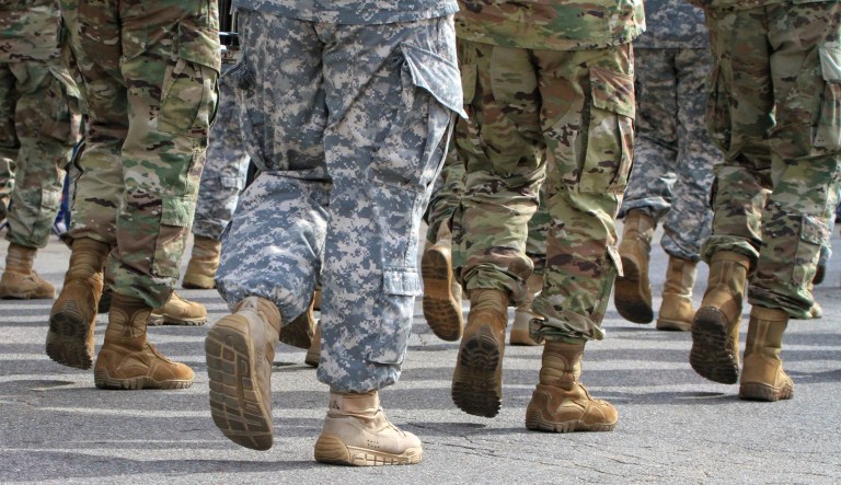 Discharged veterans with war-related mental illnesses can sue, judge rules