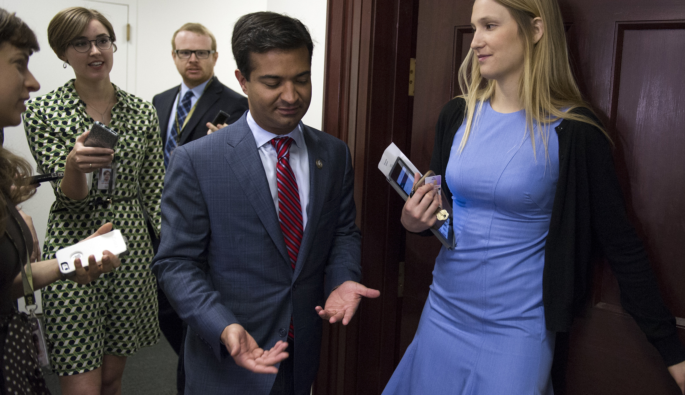 Democrats deny Republican Carlos Curbelo membership in Hispanic caucus