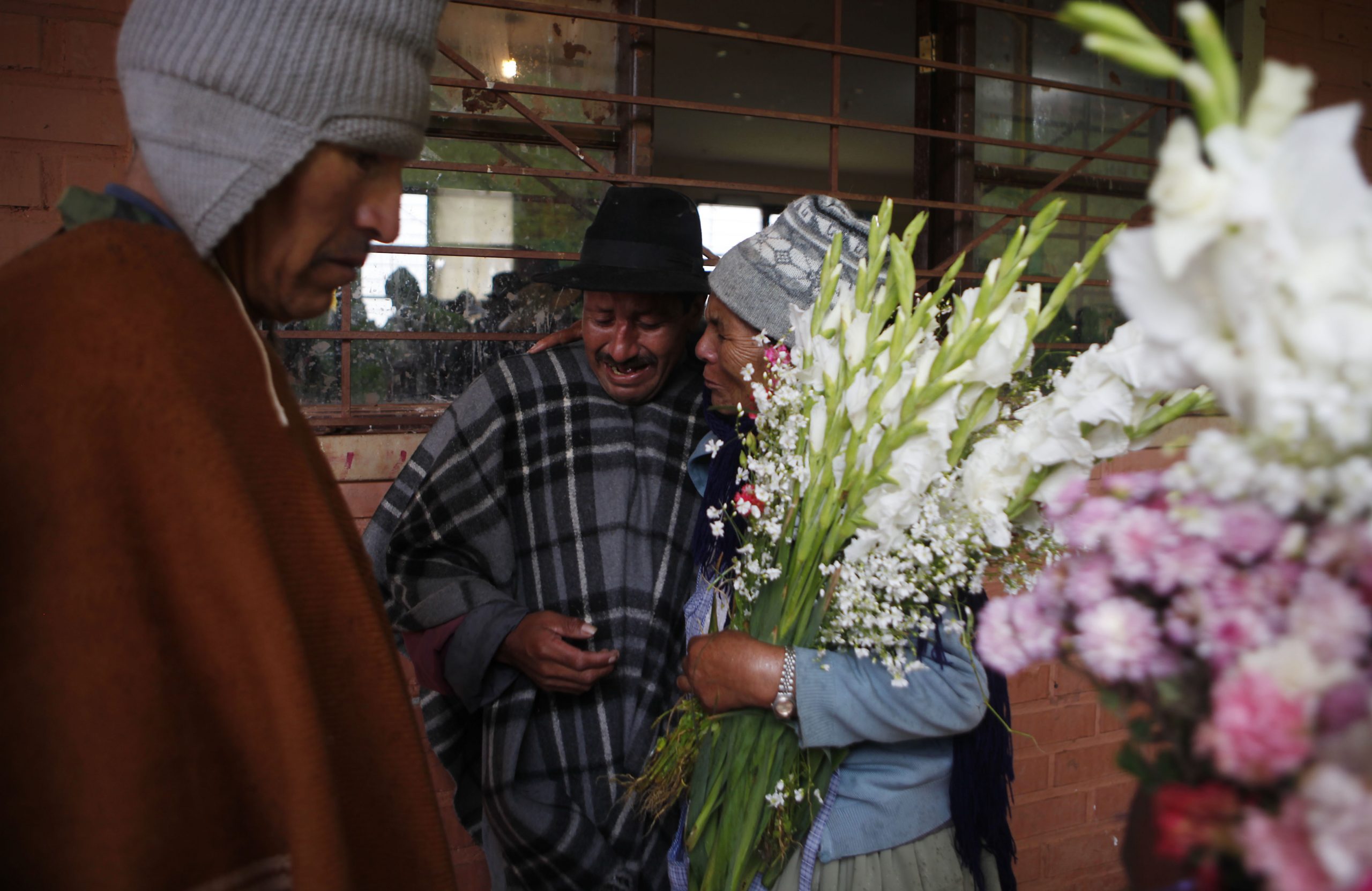 Search halted at Bolivia village hit by mudslide