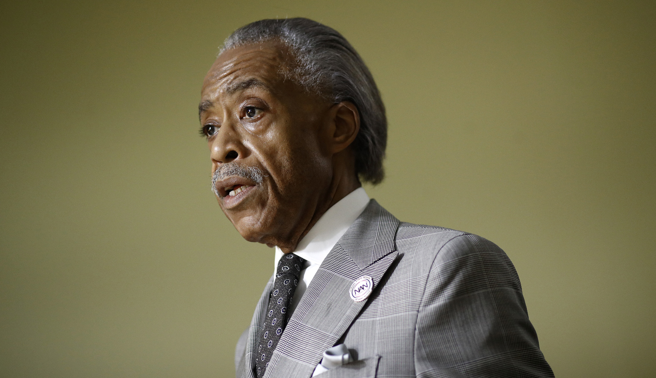Reverend-huckster Al Sharpton smells a Charlottesville profit