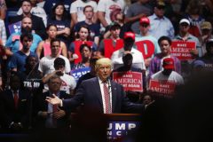 Trump appears to end DACA negotiations as migrant caravan marches toward US