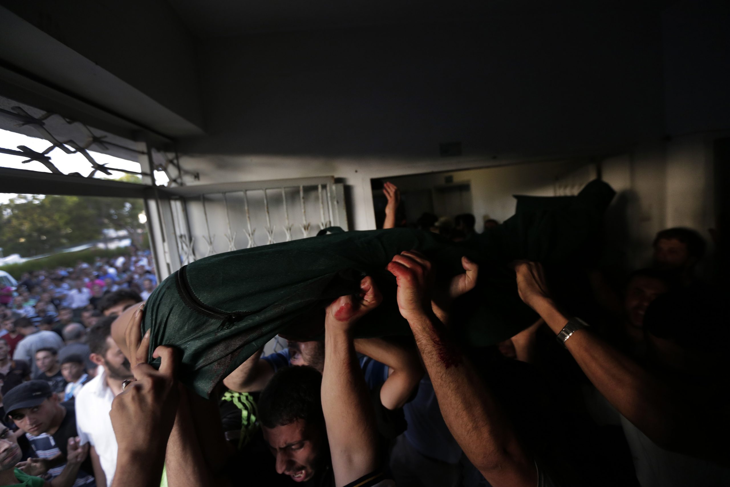 Obama takes tougher line against Gaza casualties