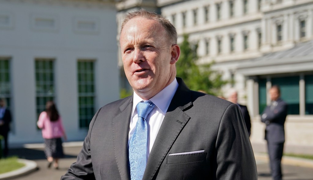 Sean Spicer would ‘proudly’ work for Mike Pence if he runs for president