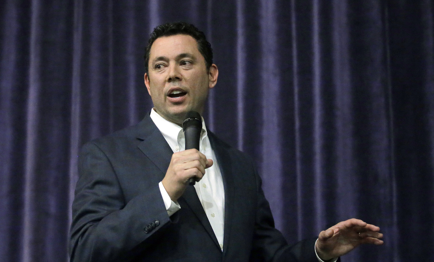 Chaffetz trying to track down Comey’s phone number so he can invite him to hearing next week