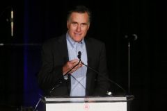 Mitt Romney hits Hillary Clinton in speech