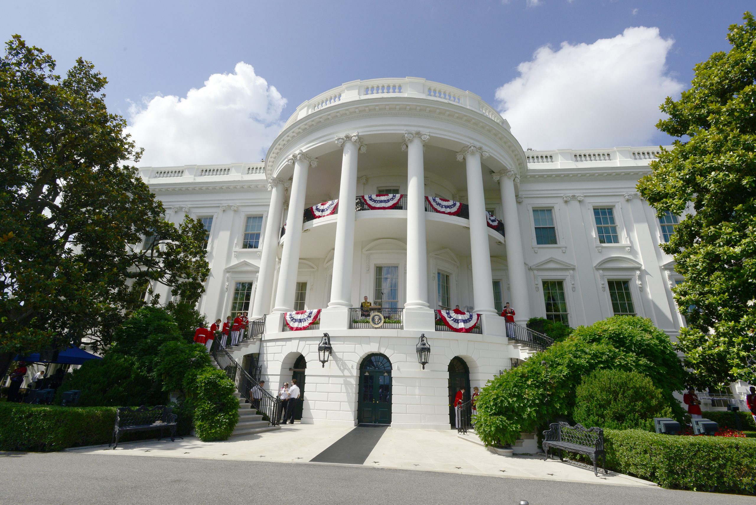 Obama teams up with doctor lobby to urge physicians to promote Obamacare